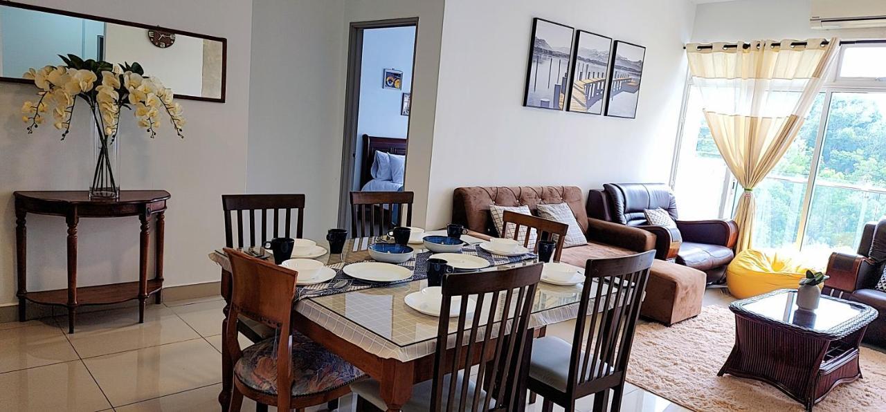 Putrajaya Dwiputra 6 Plus 1 Pax Blissful Fully Air-Con Suite Exterior photo